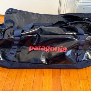 Patagonia 55L black hole